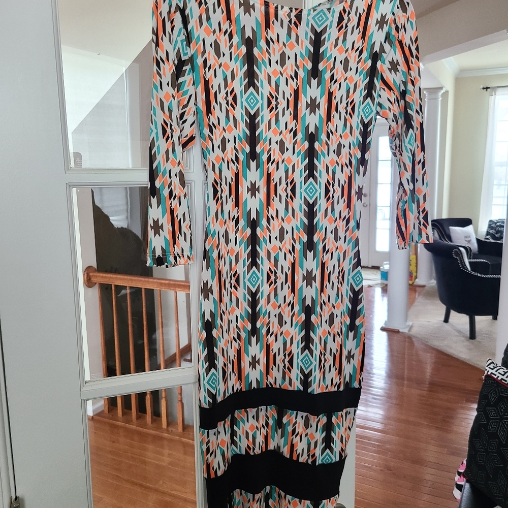 Dress - Picture 2 of 2